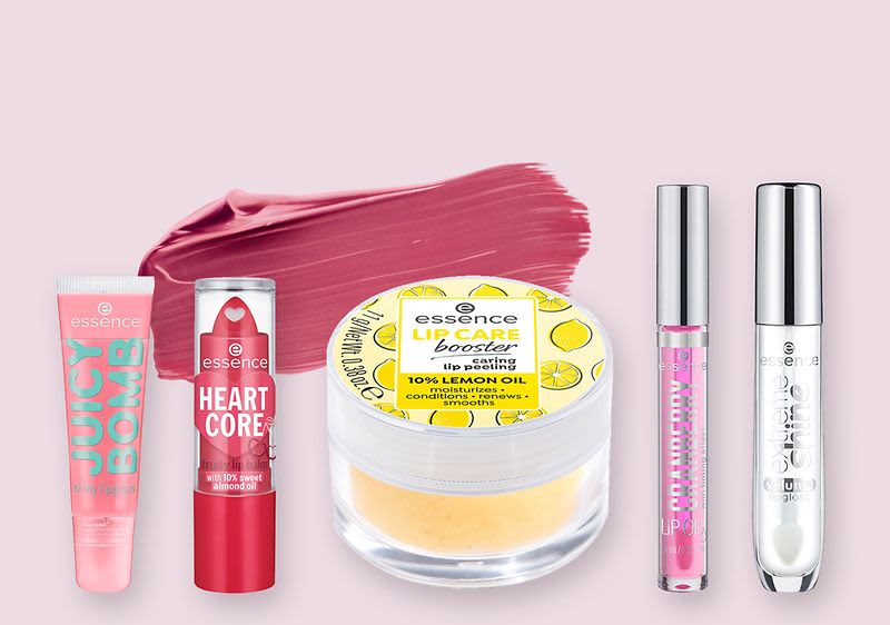 Слънце върху устните с продукти за устни на essence