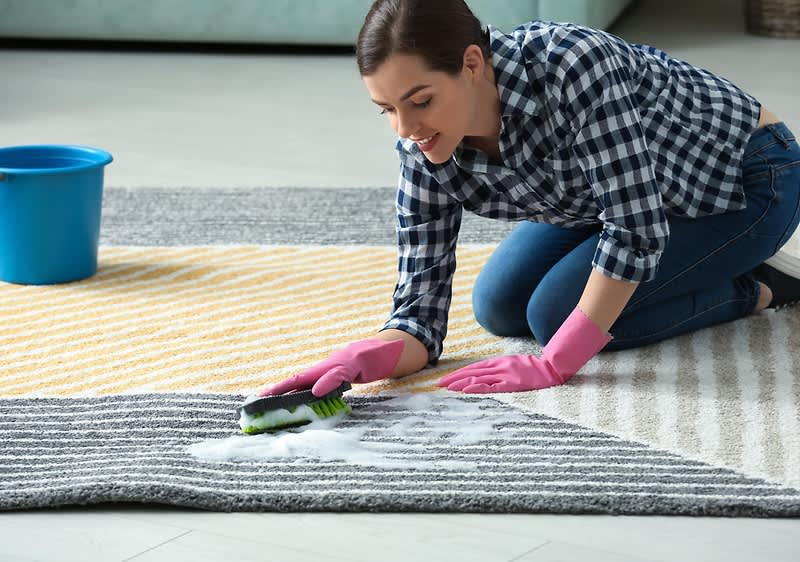 Почистете килимите си сами