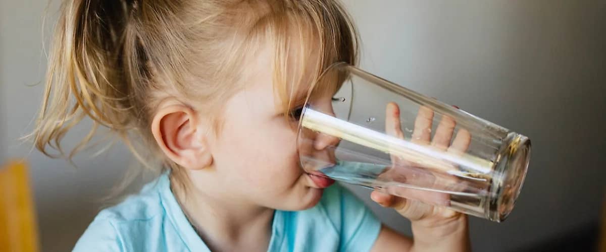 Ето колко течности трябва да приемат децата всеки ден