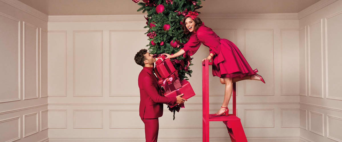 Коледен дух през декември в dm