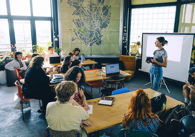 снимки на работилница