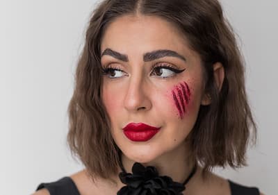 Halloween Make-up Look Kratzwunde