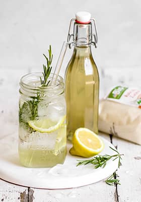 Domaći sirup od ružmarina
