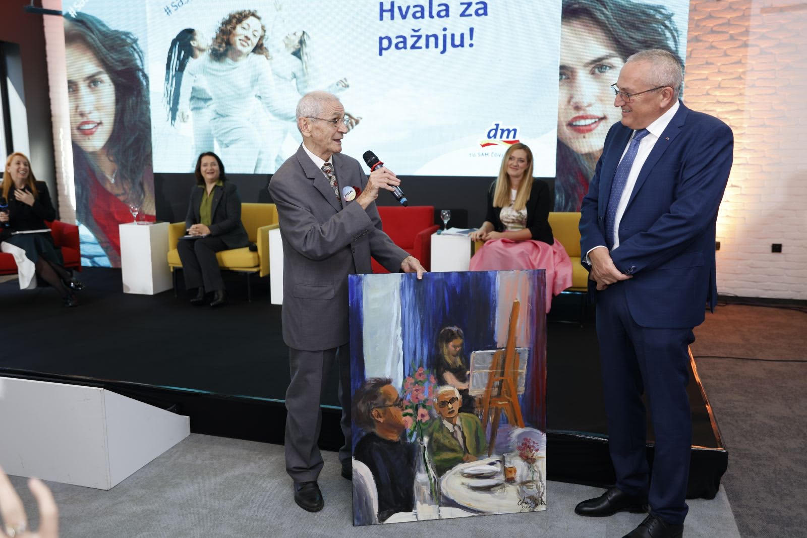 Uspješna poslovna godina za dm BiH: Nastavljen rast, ulaganja i snažan ...