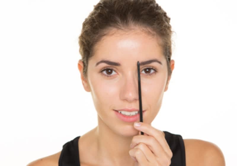 Oblikovanje obrva korak 1