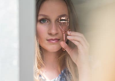 Najbolji make up za spuštene kapke: