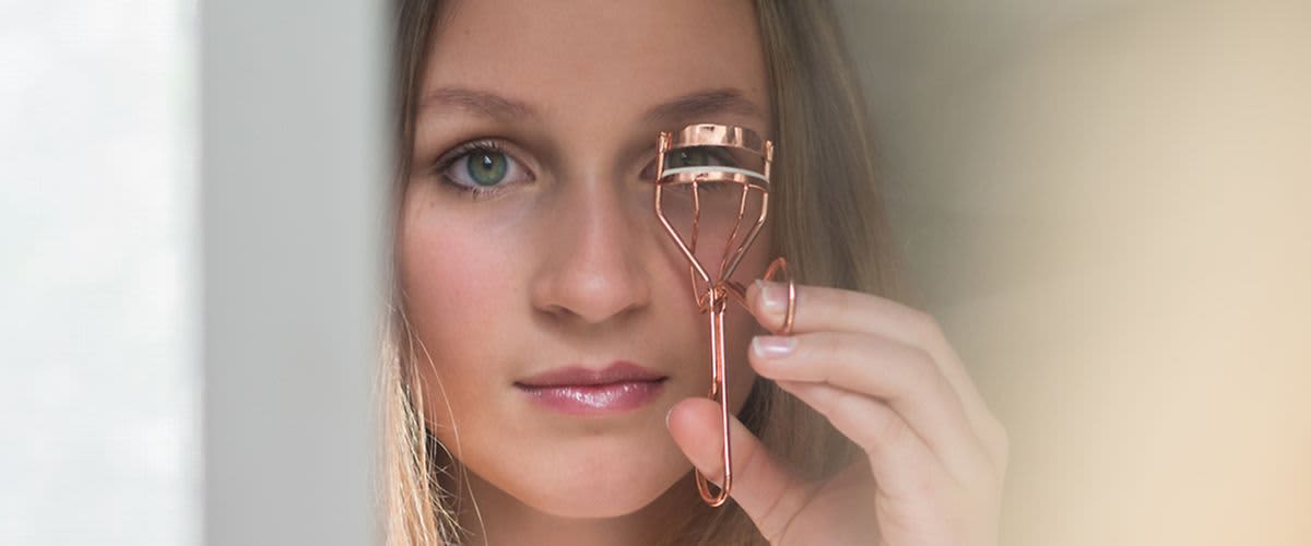 Najbolji make up za spuštene kapke: