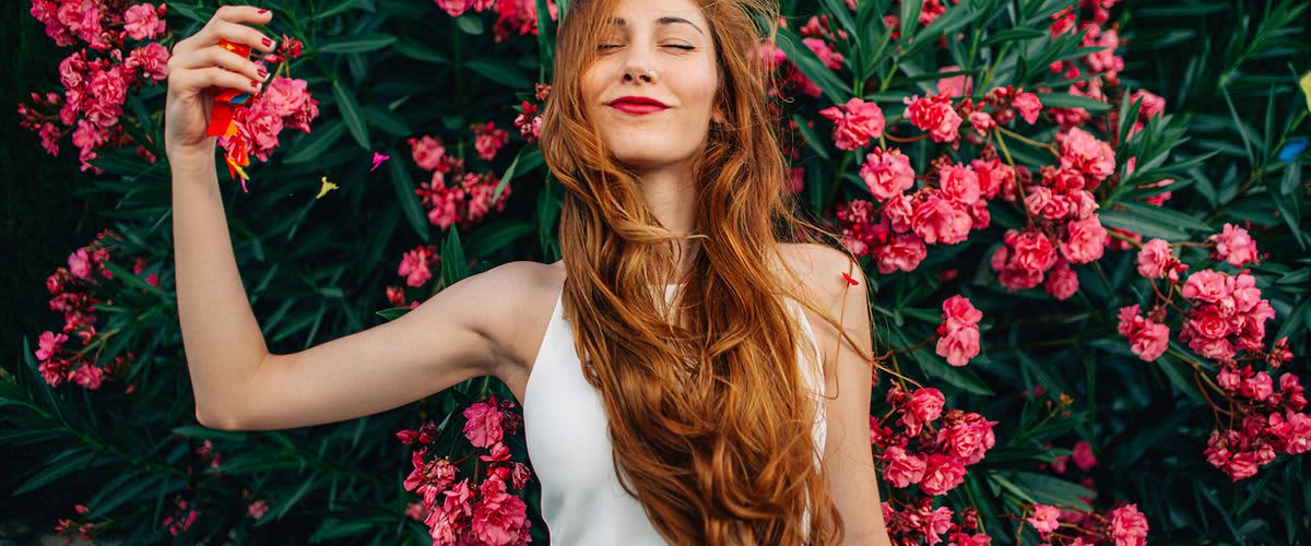 Prirodno bojenje kose s biljnim bojama