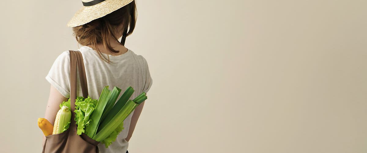 Žena koja nosi ceker