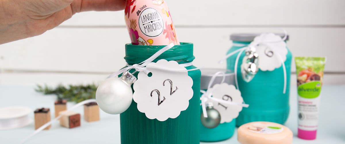 Adventski kalendar od starih staklenki