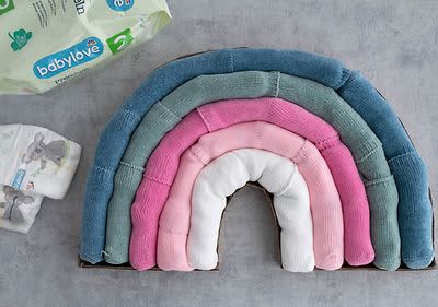 Torta od pelena u obliku duge