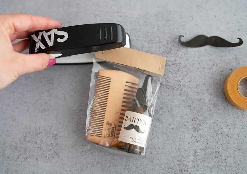 Zatvorite uz pomoć spajalice