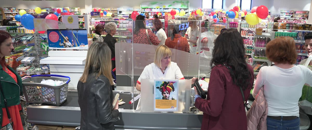 Bijeljina: Otvorena preuređena dm prodavnica u TC Emporium
