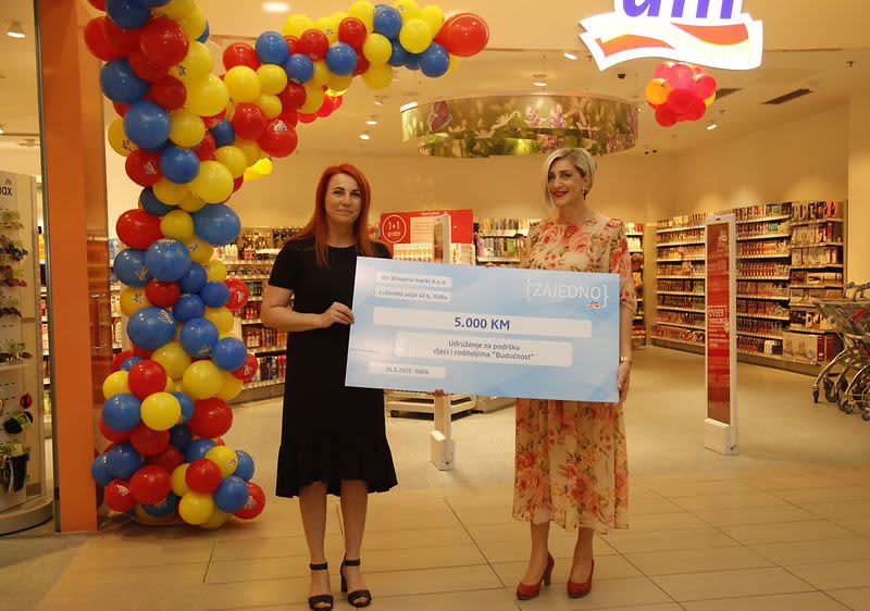 Na Ilidži otvorena preuređena dm prodavnica