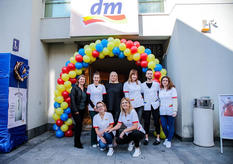 U Konjicu otvorena preuređena dm prodavnica