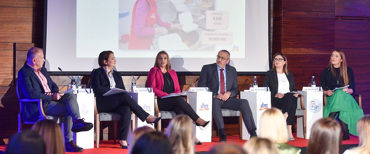 dm nastavlja oplemenjivati potrebe kupaca 