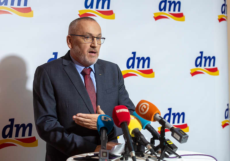 Izjava Damira Šlosela, direktora dmBiH na dm konferenciji za medije za poslovnu godinu 21/22