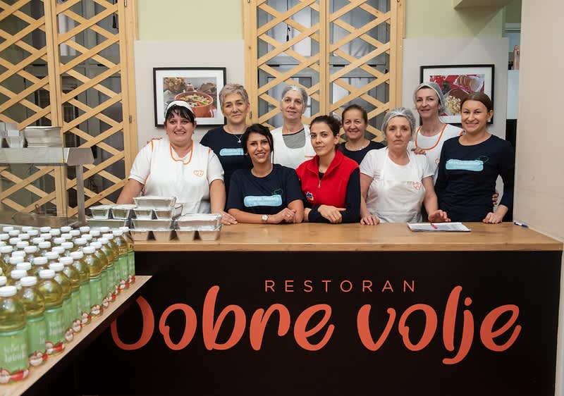 Narodnim kuhinjama širom BiH dm donirao 9.062 obroka