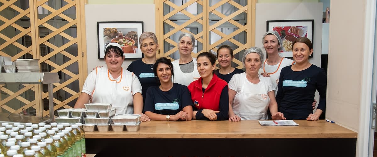 Narodnim kuhinjama širom BiH dm donirao 9.062 obroka 