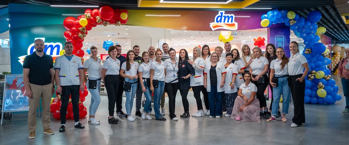 Na poznatoj lokaciji otvorena preuređena dm prodavnica u Tuzli