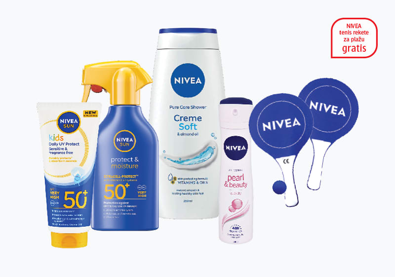 Nivea proizvodi za njegu tijela i zaštitu od sunca zajedno s dva plastična reketa