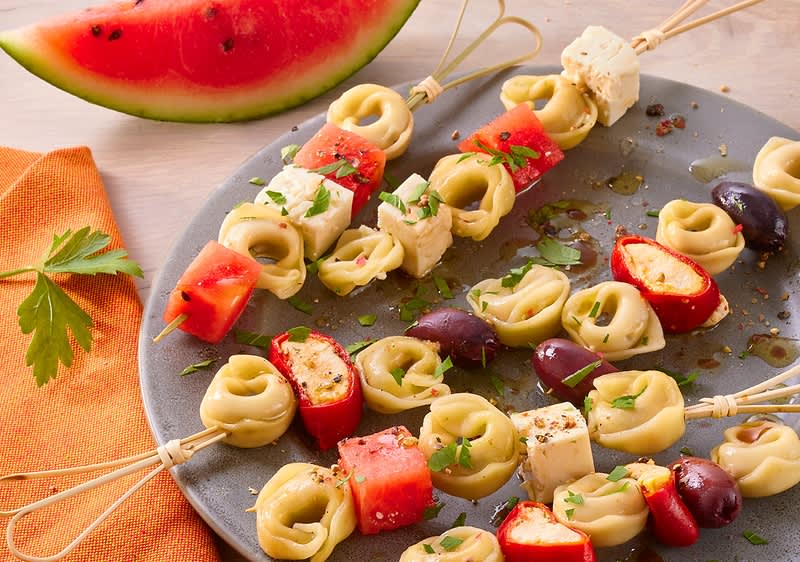 Grčki tortellini ražnjići