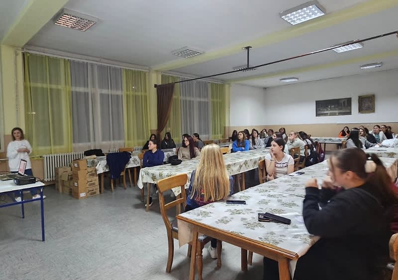 Uspješno realizovan projekt „Bezbrižna menstruacija za svaku djevojčicu“