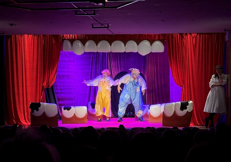 Predstava Karius i Baktus