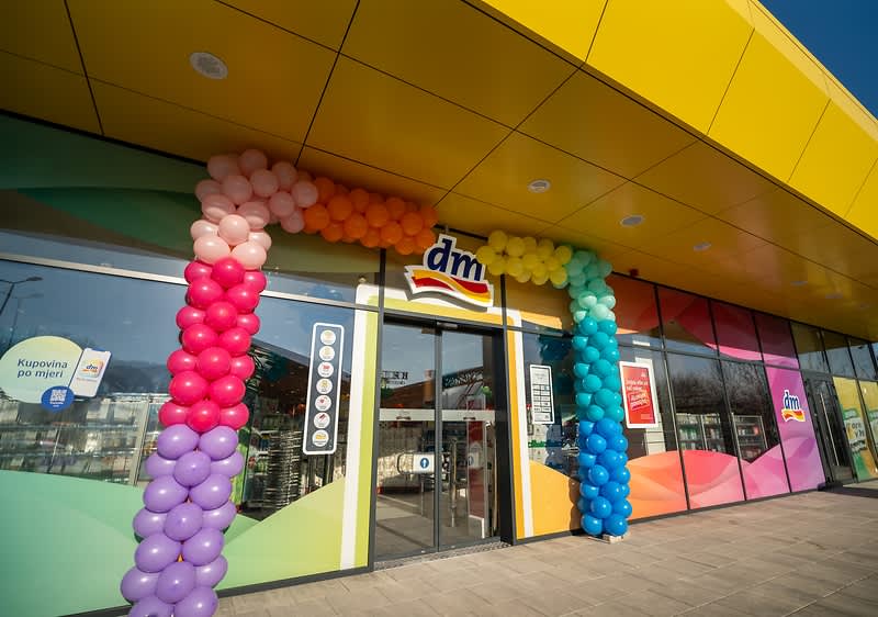 dm trgovina u Zvorniku, na adresi Svetog Save 3