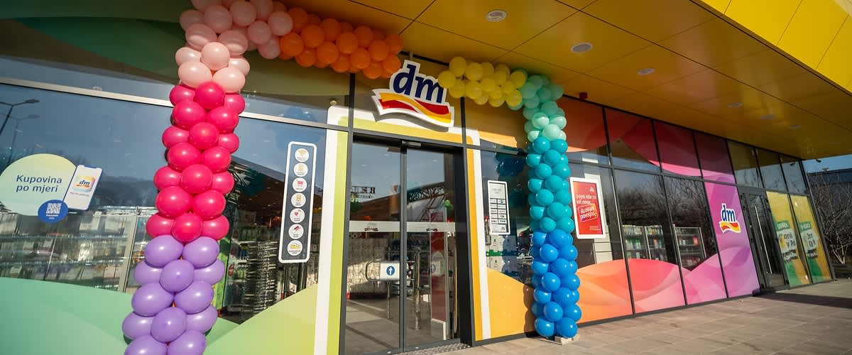 dm trgovina u Zvorniku, na adresi Svetog Save 3