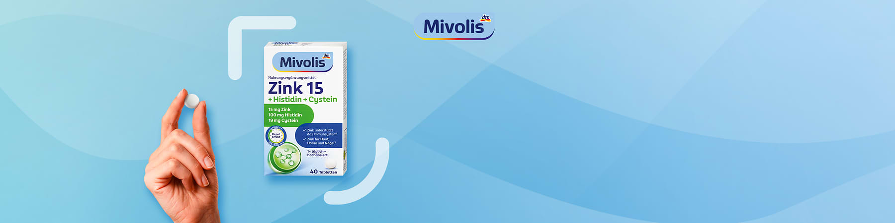 Pakiranje Mivolis Cink 15 dodatka uz ruku koja drži tabletu