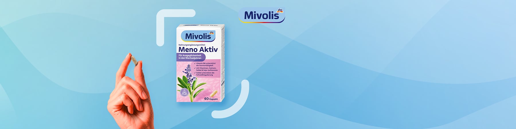 Meno Aktiv dodatak prehrani kutija i kapsula u ruci na plavoj pozadini