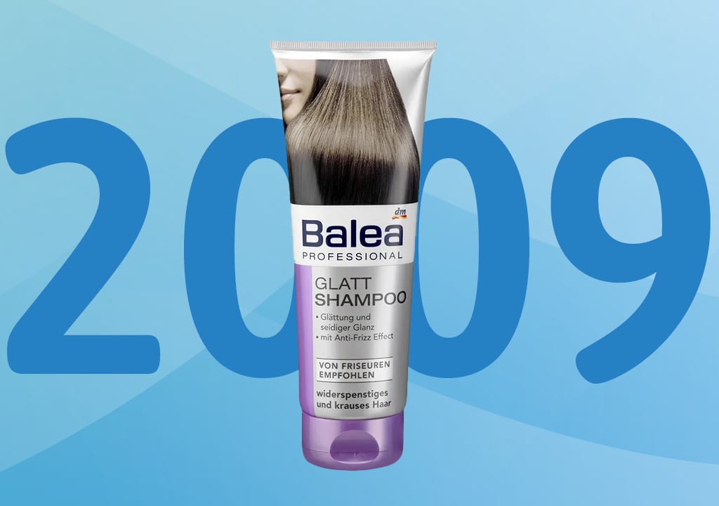 Šampon Balea Professional před modrým pozadím s číslem 2009