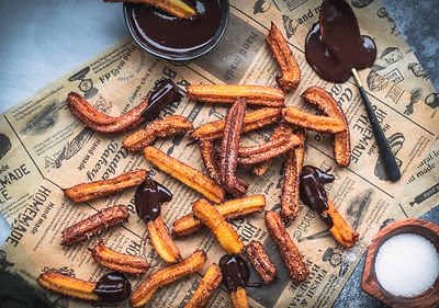 Churros s čokoládovou omáčkou