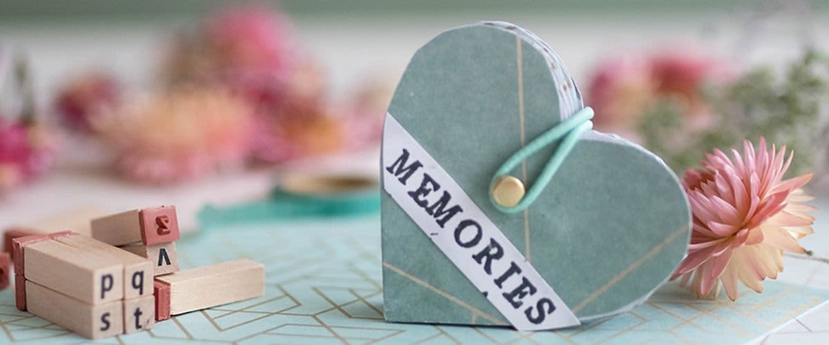 srdíčkové leporelo