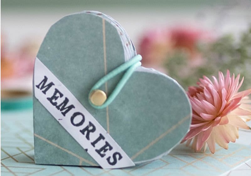 srdíčkové leporelo