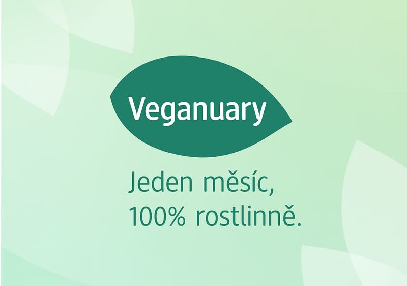 Veganuary logo na zeleném pozadí s textem Jeden měsíc, 100% rostlinně