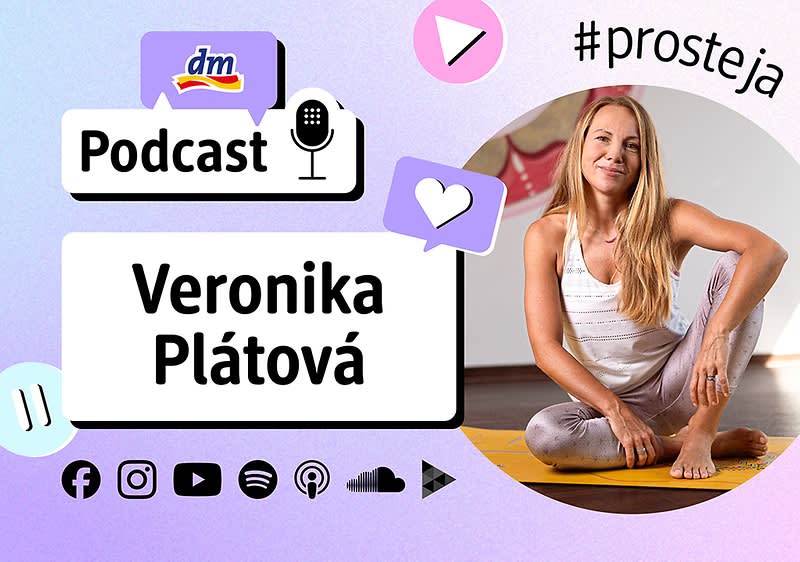 Podcast Veronika Plátová, žena cvičící jógu, ikony sociálních médií, hashtag #prosteja