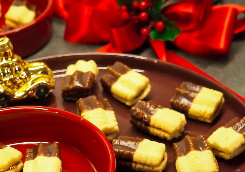 Pudinkové banánky s meruňkovou marmeládou a čokoládou od Jana Jirky alias @jenda_hair_and_bake 