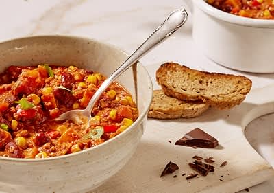 Chilli sin carne s hořkou čokoládou