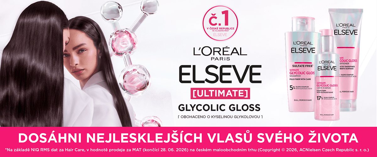 Tři produkty L'Oréal Paris Elseve z řady Ultimate Glycolic Gloss: levá růžovo-stříbrná láhev šamponu s nápisy „Sulfate Free“ a „Glycolic Gloss“, uprostřed průhledná pumpičková láhev séra s růžovým gelem, vpravo trubička kondicionéru, pozadí s molekulárními růžovými kuličkami