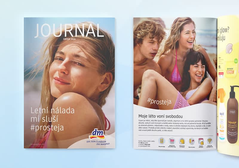 Obálka časopisu a otevřená stránka s reklamou na drogerii dm