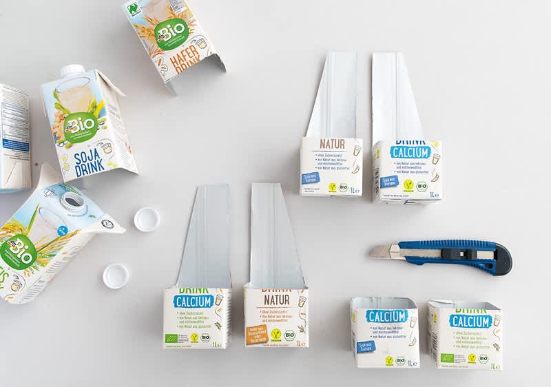 dmBio Tetrapack und Stanleymesser