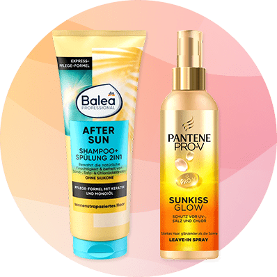 Links eine gelbe Tube Balea Professional After Sun Shampoo + Spülung 2in1 mit blauem Etikett, rechts eine goldene Flasche Pantene Pro‑V Sunkiss Glow Leave‑In Spray, beide nebeneinander vor hellem Farbverlauf