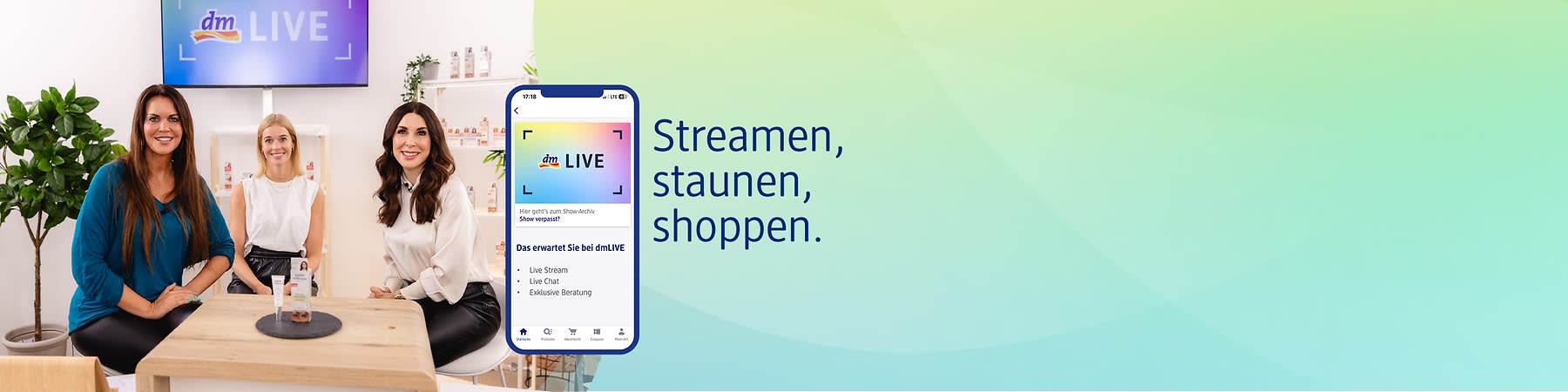 dmLIVE Streaming Shopping auf Smartphone mit Frau im Hintergrund