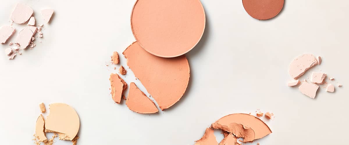 Puder in verschiedenen Farben