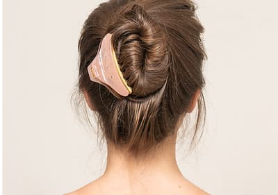 Haarstyling mit Claw Clips