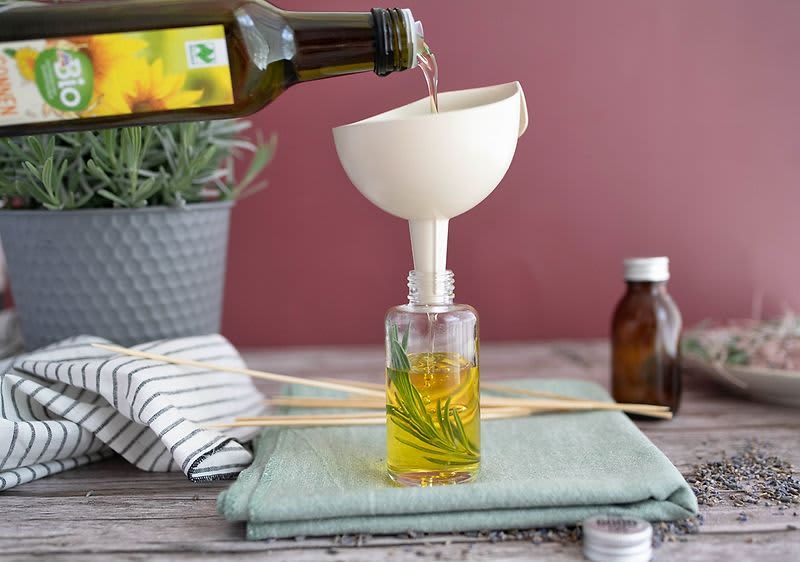 Öl für selbstgemachten Mückenschutz