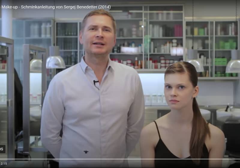 Standbild von YouTube Video, Frau wird von Sergej Benedetter geschminkt