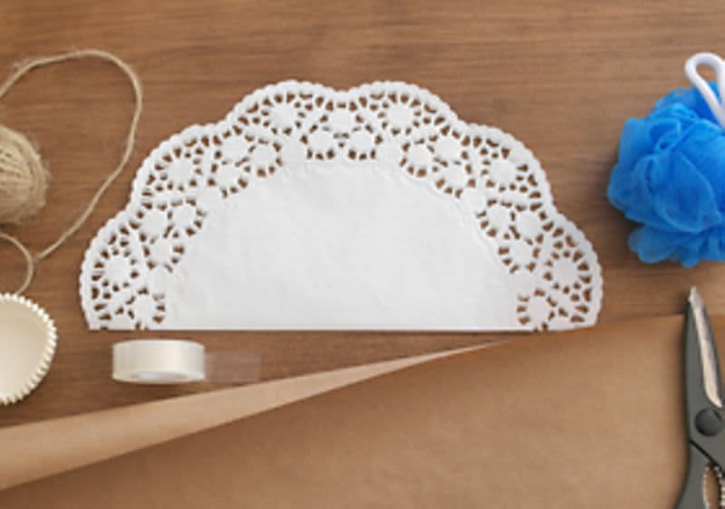 Foto der benötigten Utensilien für die kreative Geschenkverpackung